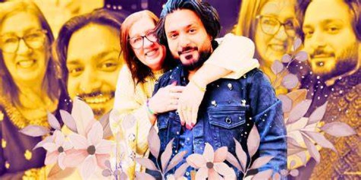 Does Sumit marry Jenny?